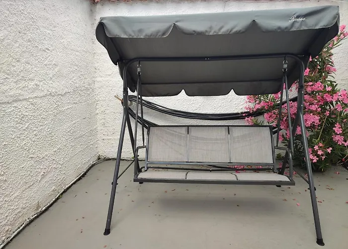 Iliahtides بلاك كالا