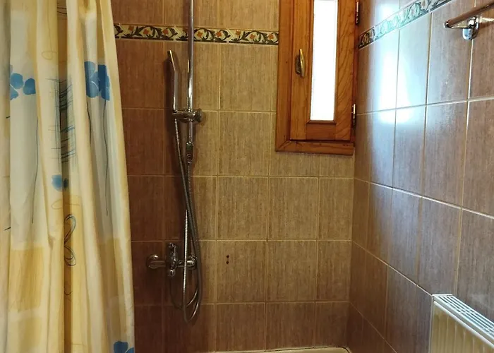 Iliahtides بلاك كالا