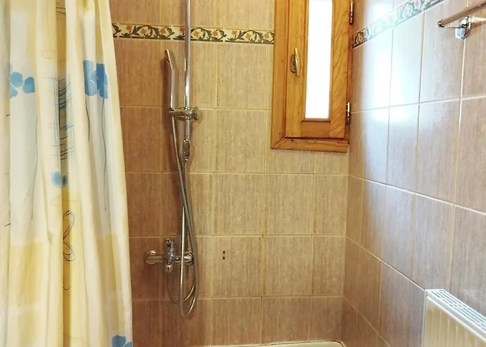 شقة Iliahtides بلاك كالا