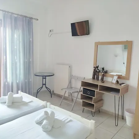 Iliachtides * Kala Nera