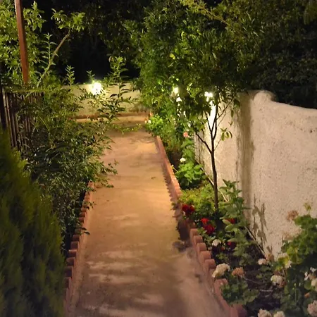 Iliachtides Apartmán *