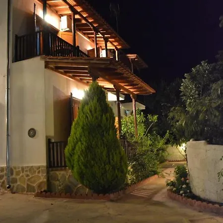 Iliachtides Апартаменты *